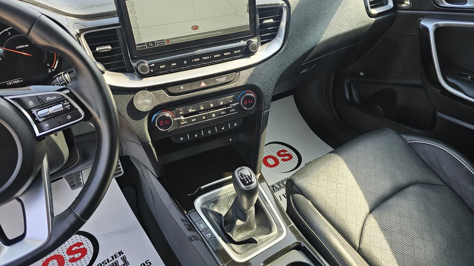 Kia XCeed 1,6 CRDI,CLIMATRONIC,KOŽA,PANORAMA,NAVI,FUUL LED,ALU,JAMSTVO, fotografija 15