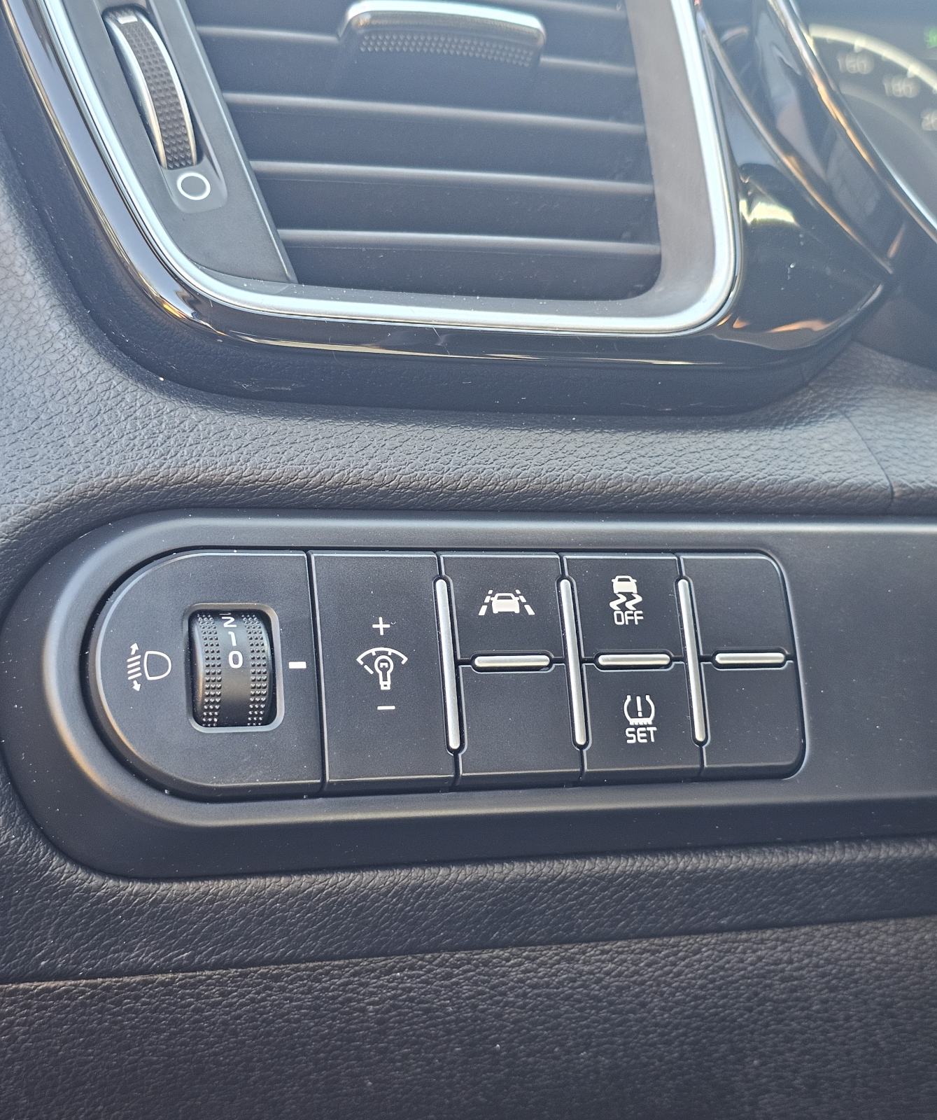 Kia XCeed 1.6 CRDi DCT, HR auto, PRVI VLASNIK, fotografija 10