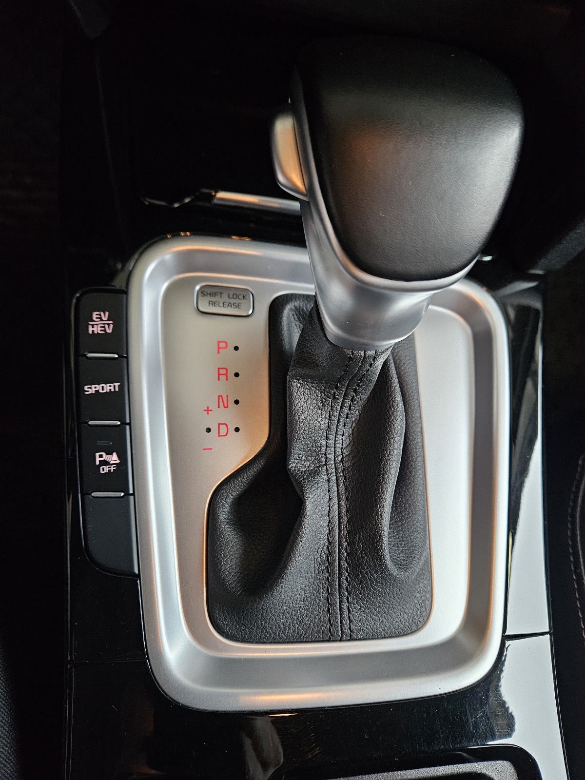 Kia XCeed 1.6i Plug-in Hybrid automatik, fotografija 7
