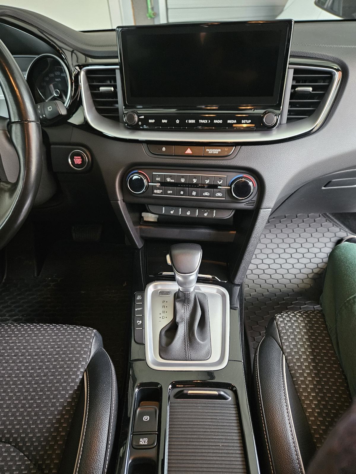 Kia XCeed 1.6i Plug-in Hybrid automatik, fotografija 8