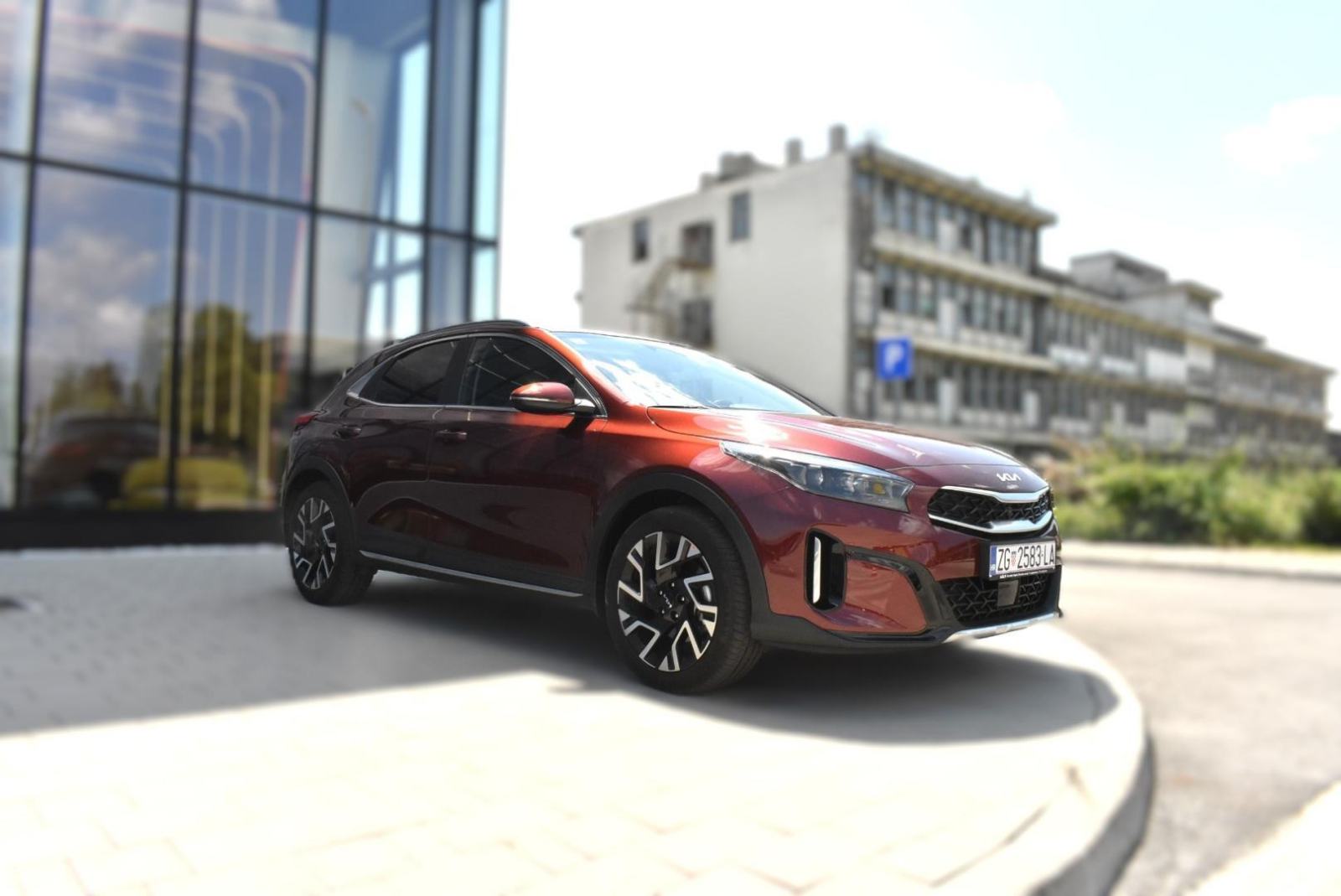 KIA XCeed 1,6 T-GDI ISG EX WAY 7DCT, NAV, KAMERA, TEMPOMAT, JAMSTVO, fotografija 4