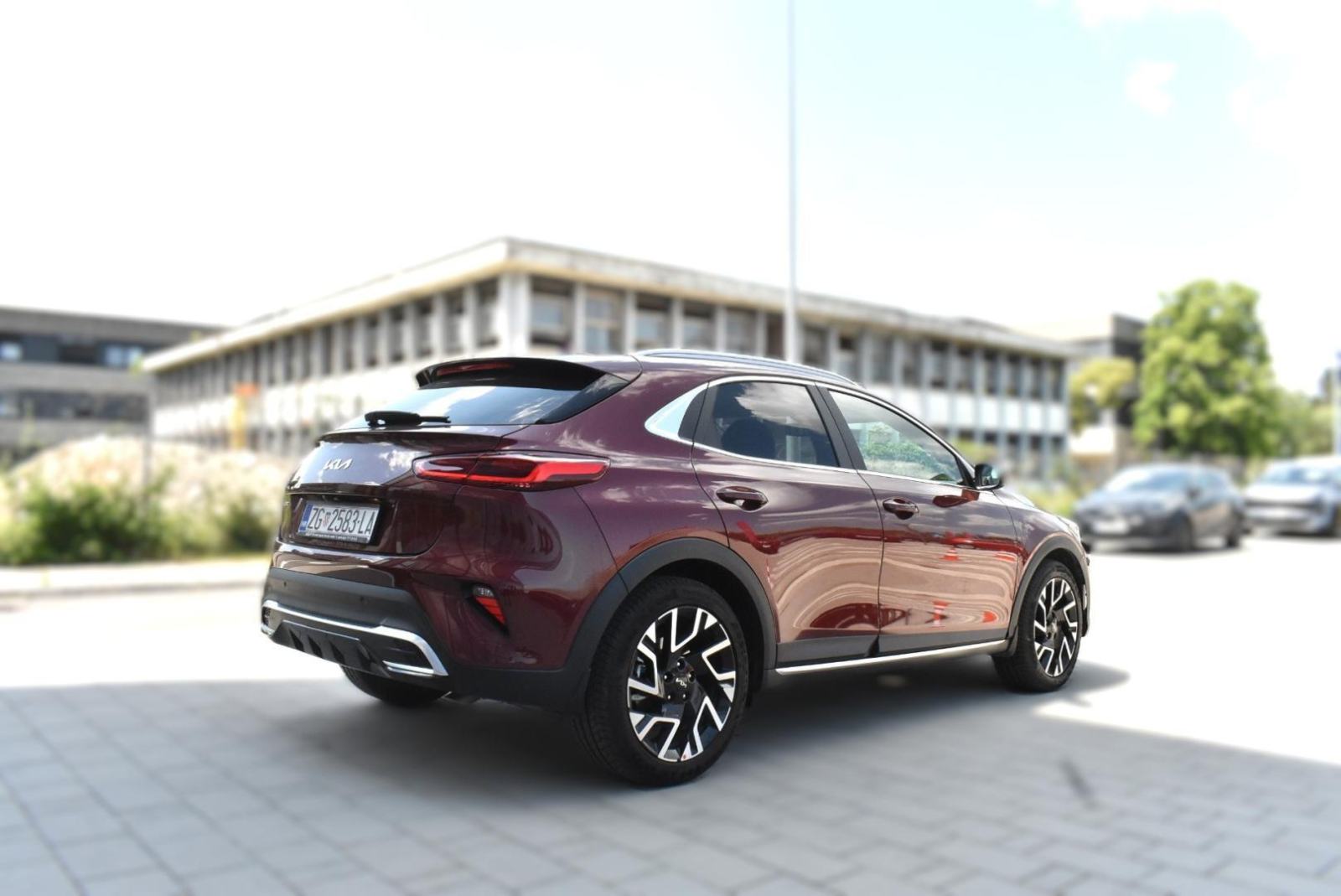 KIA XCeed 1,6 T-GDI ISG EX WAY 7DCT, NAV, KAMERA, TEMPOMAT, JAMSTVO, fotografija 6