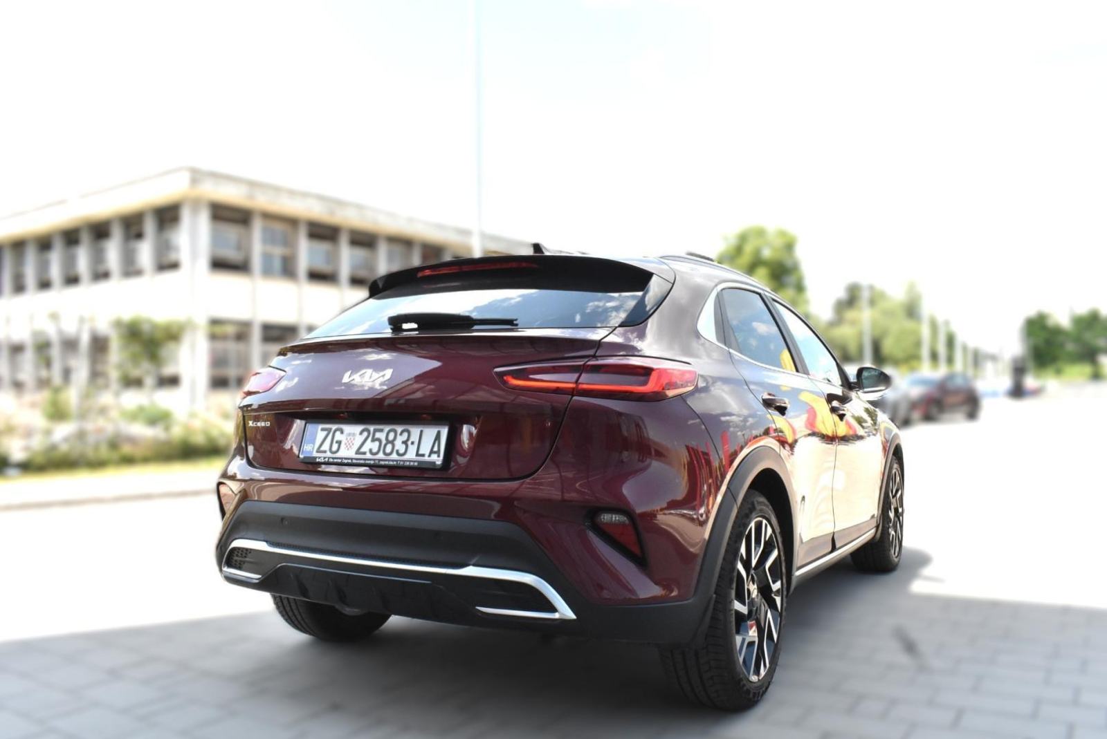 KIA XCeed 1,6 T-GDI ISG EX WAY 7DCT, NAV, KAMERA, TEMPOMAT, JAMSTVO, fotografija 7