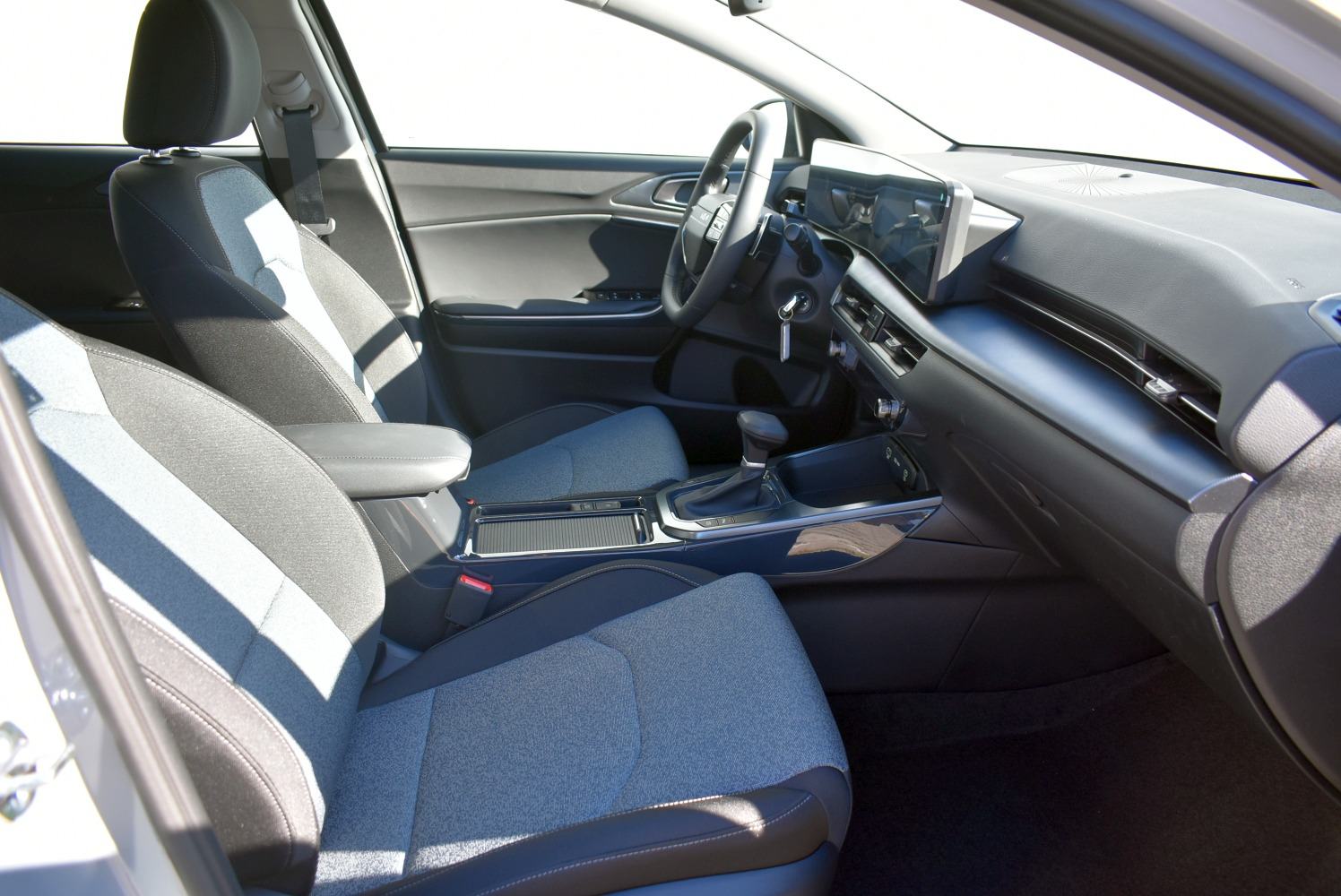 Kia XCeed 1.6 T-GDI LX Smart DCT *HR *TESTNO VOZILO, REG. DO 08/2027*, fotografija 5