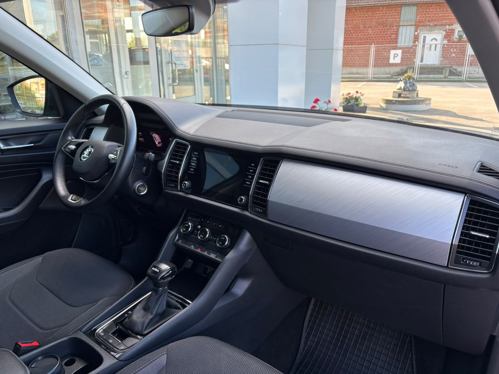 Škoda Kodiaq 2,0 TDI 7 SJEDALA,LED,NAVI,KUKA,VIRT.KOKPIT,10.165,00€*3, fotografija 12