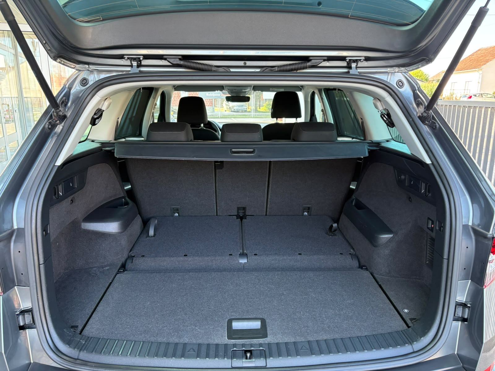 Škoda Kodiaq 2,0 TDI 7 SJEDALA,LED,NAVI,KUKA,VIRT.KOKPIT,10.165,00€*3, fotografija 17