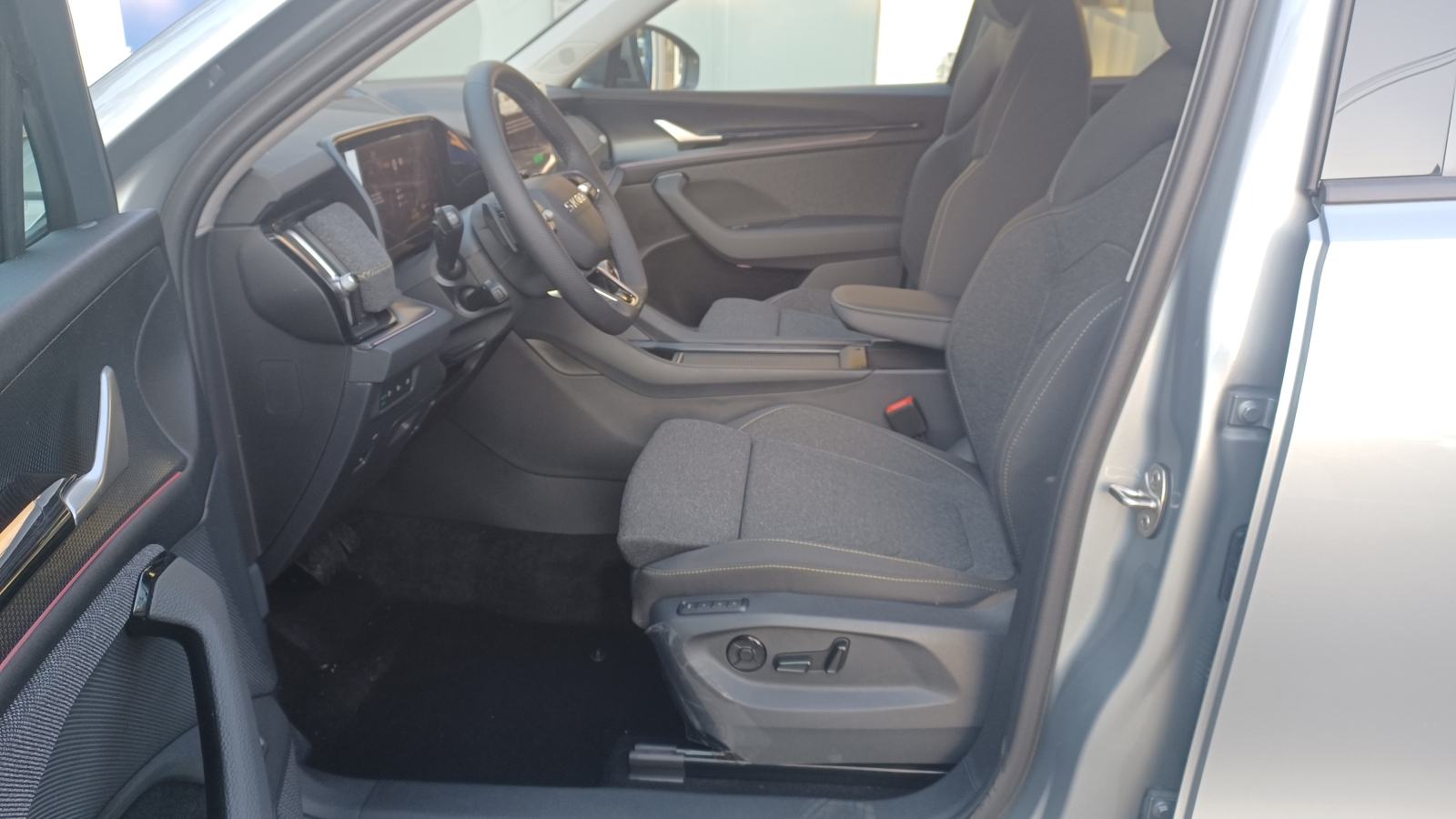 KODIAQ Selection 2.0 TDI DSG 150ks,VIRT,MATRIX LED,KAM,ACC,APP,MEMO,7s, fotografija 10