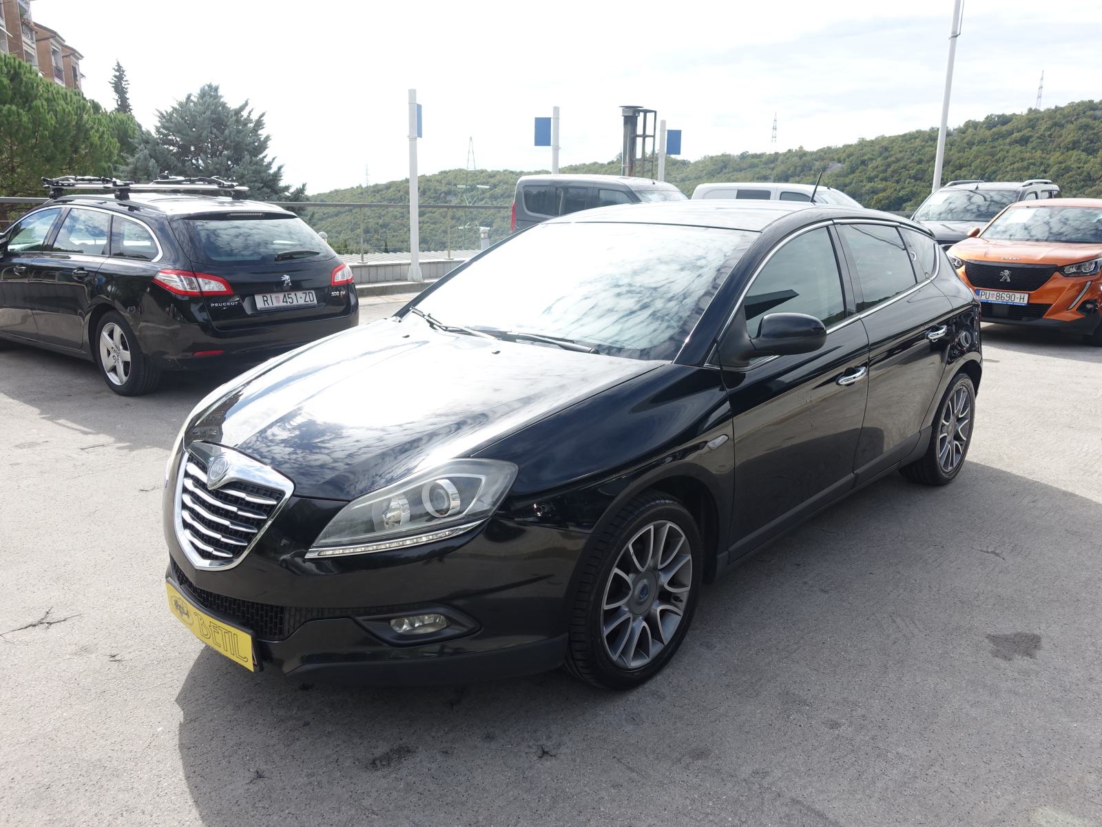 Lancia Delta 1,6 MJT / NOVA DISTRIBUCIJA I KVAČ. + JAMSTVO + REG.10/26, fotografija 7