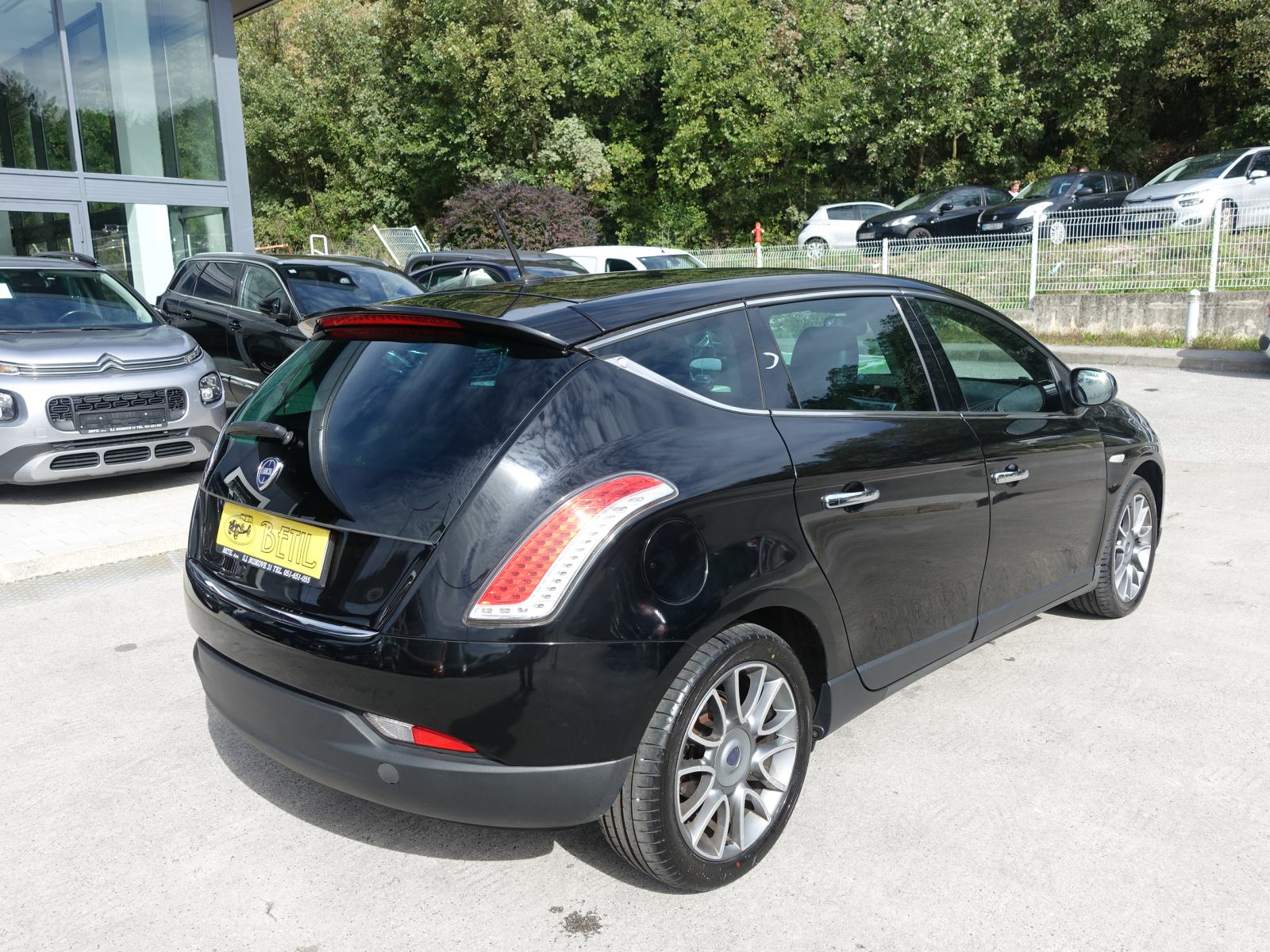 Lancia Delta 1,6 MJT / NOVA DISTRIBUCIJA I KVAČ. + JAMSTVO + REG.10/26, fotografija 3