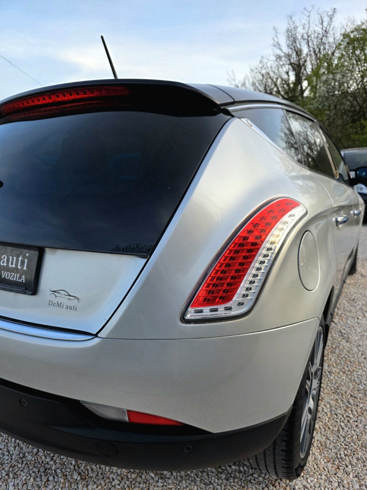 Lancia Delta 2,0MJTD, fotografija 9