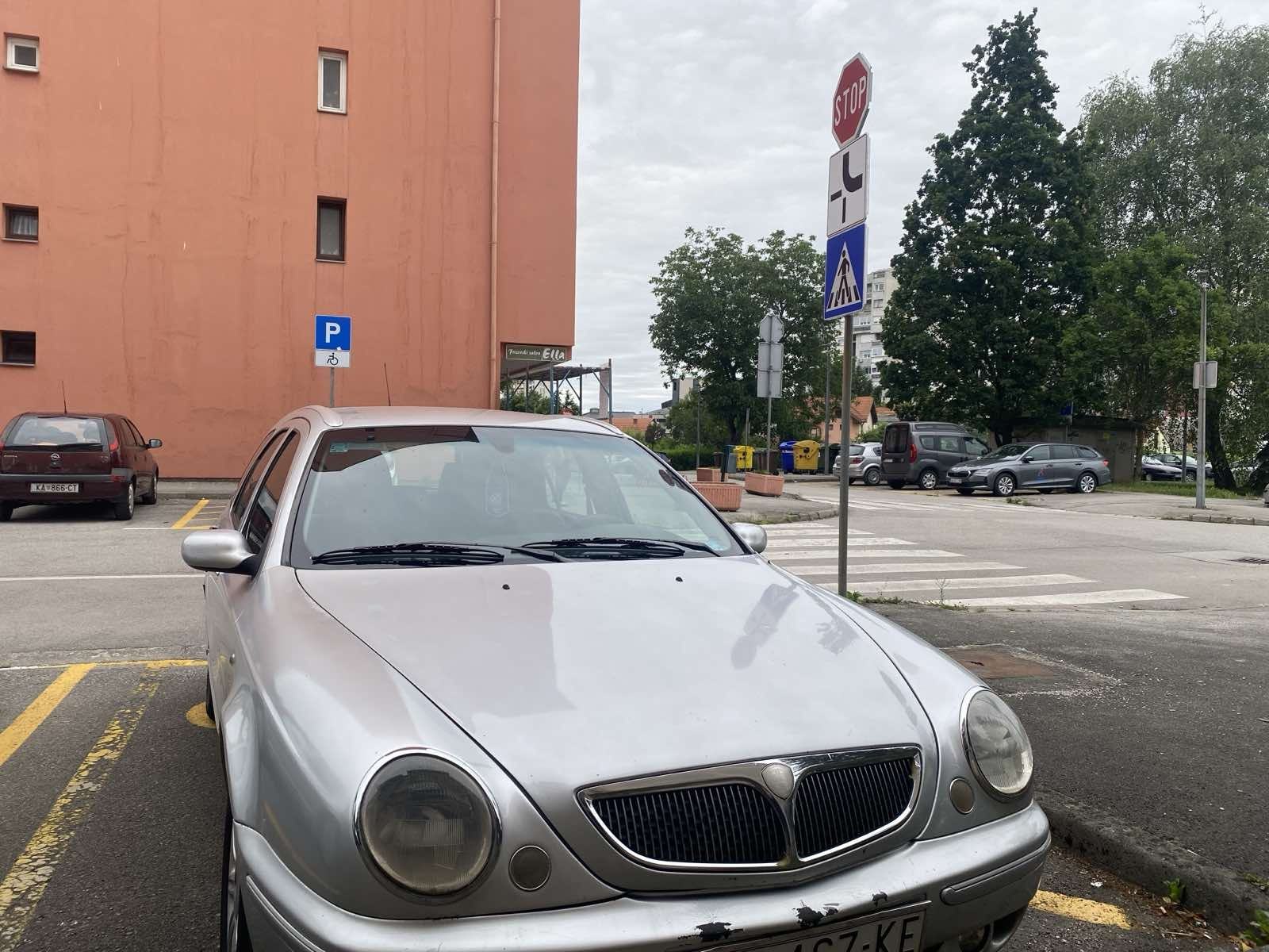 Lancia Lybra SW 2,4 JTD LX, pogled izvana - slika 1