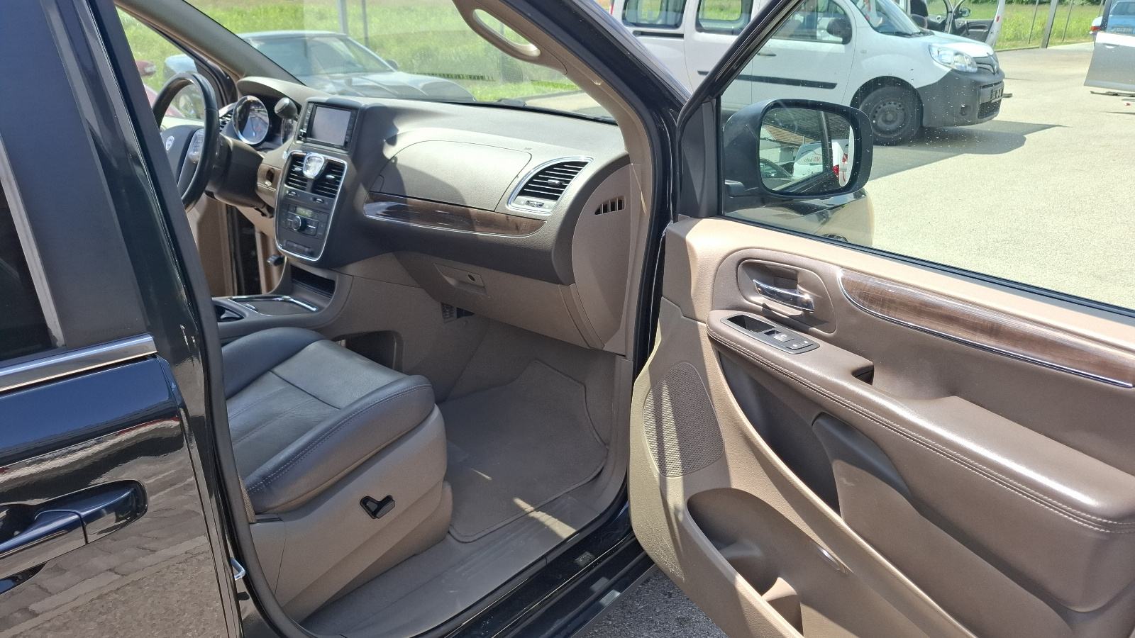 Lancia Voyager 2,8 CRDi 16V, fotografija 9
