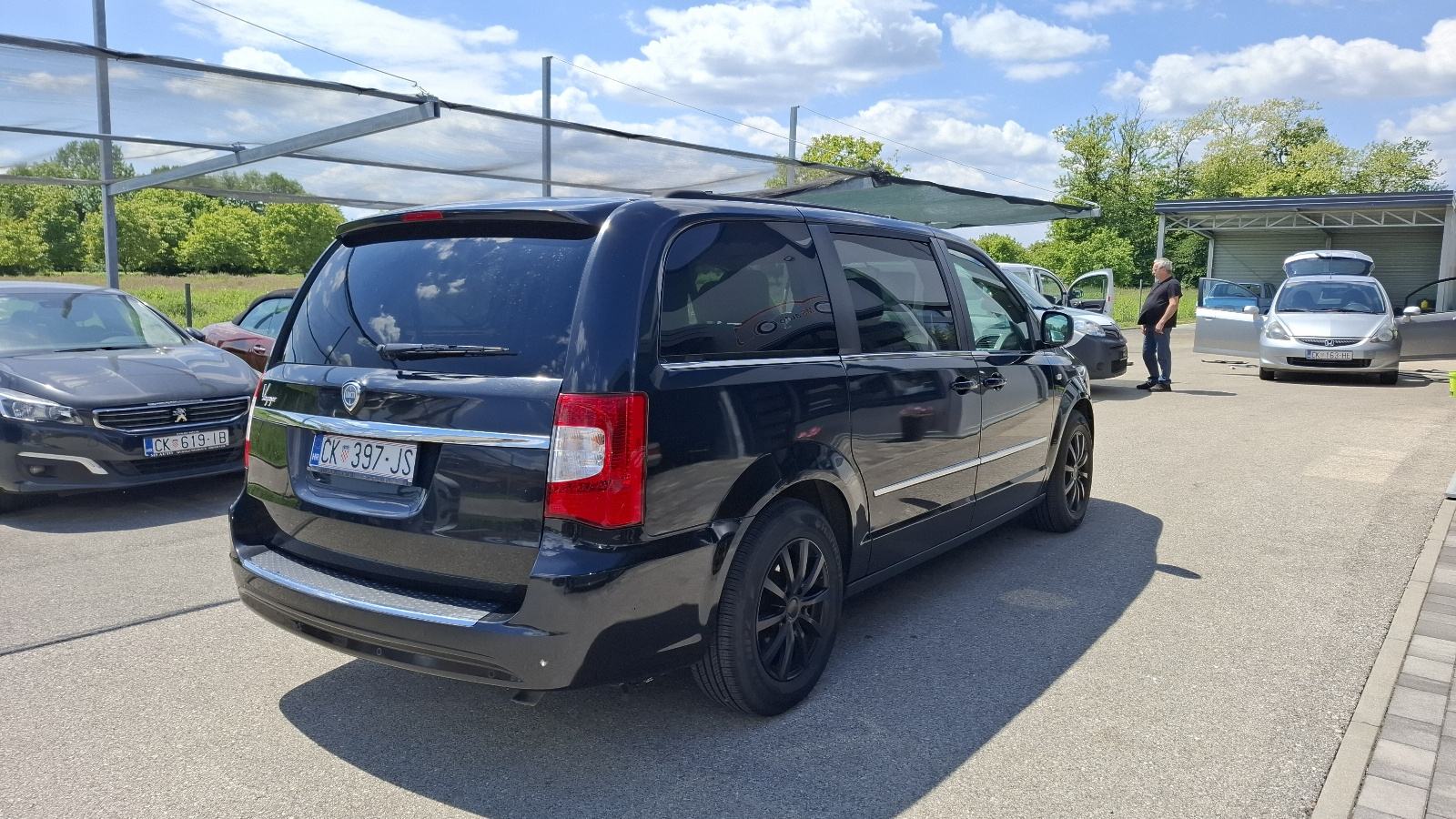 Lancia Voyager 2,8 CRDi 16V, pogled izvana - slika 4