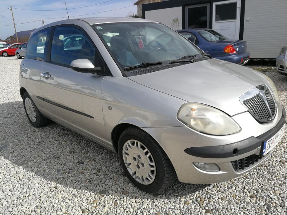 Lancia Y 1,2, pogled izvana - slika 1