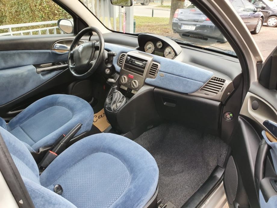 Lancia Y 1,2, fotografija 6
