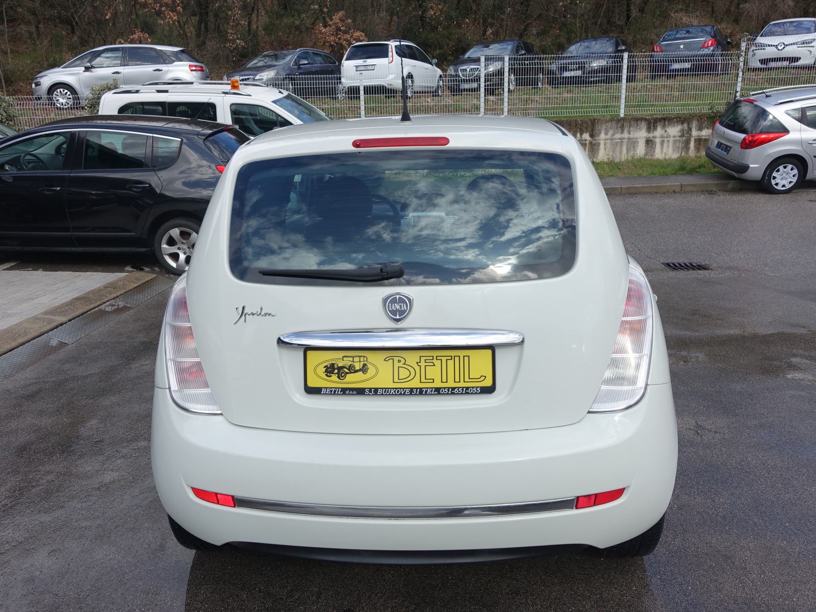 Lancia Ypsilon 1,2 / JAMSTVO + REGISTRACIJA, pogled izvana - slika 4