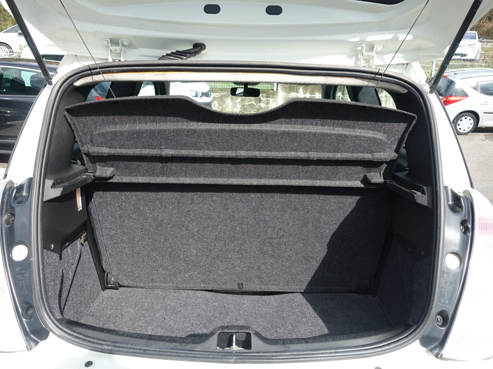 Lancia Ypsilon 1,2 / JAMSTVO + REGISTRACIJA, fotografija 17