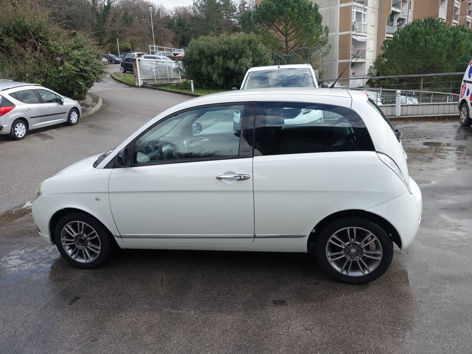 Lancia Ypsilon 1,2 / JAMSTVO + REGISTRACIJA, fotografija 6
