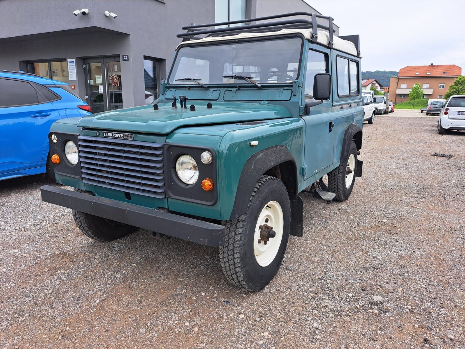Land Rover 90 2.4 TD4 ++mj.rata 125,00EUR / KLIMA / SERVO++, 1986 god.
