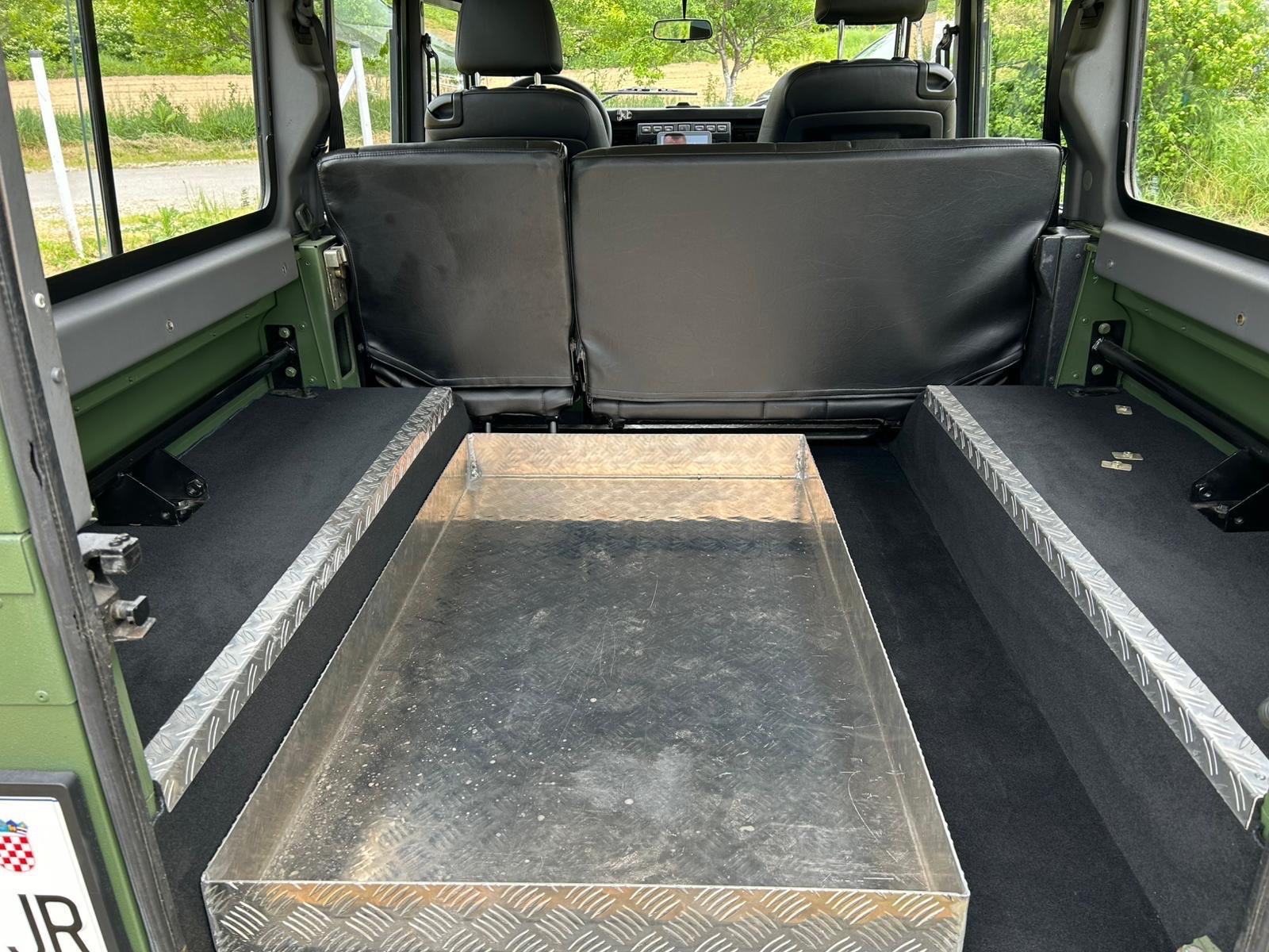 Land Rover Defender 2,5 TD5, fotografija 5