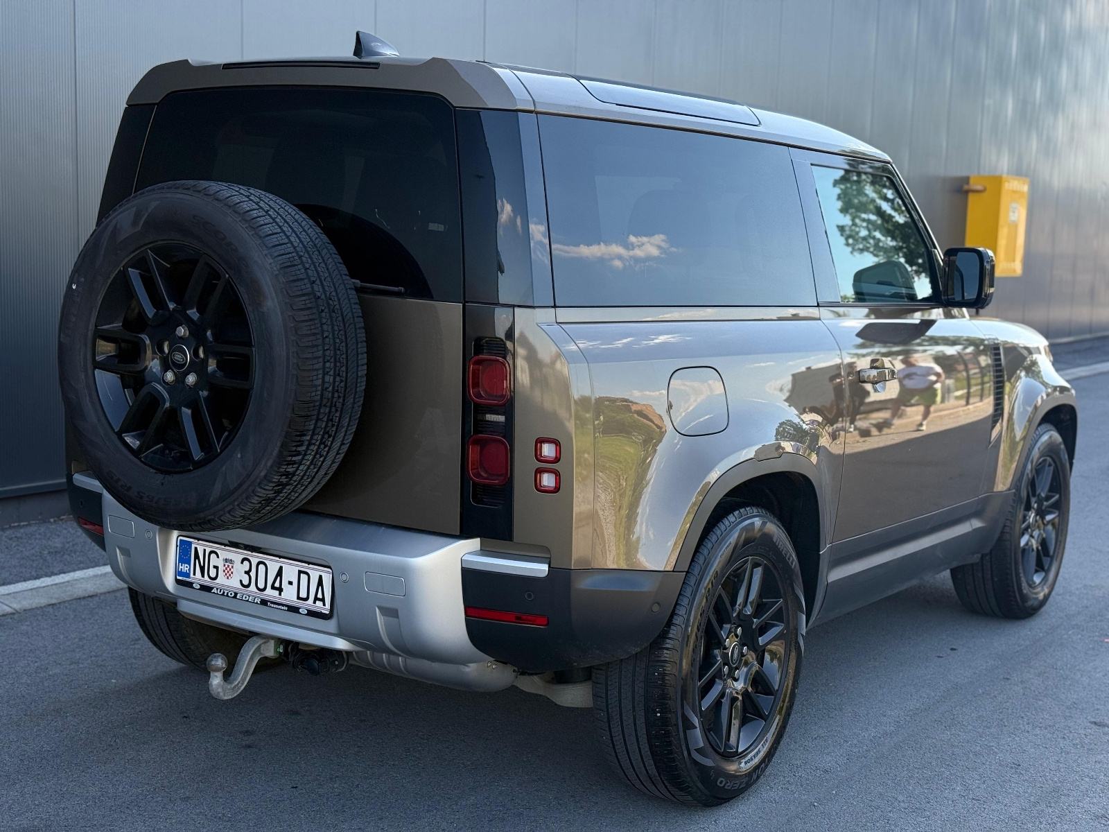 Land Rover Defender D250 3.0D AWD Automatik • 45.000 km • 2023g•, fotografija 5