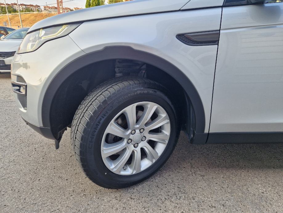 Land Rover Discovery 2.0 TD4-4x4-90.000KM-GARANCIJA-SERVIS-REG 1GOD, fotografija 7