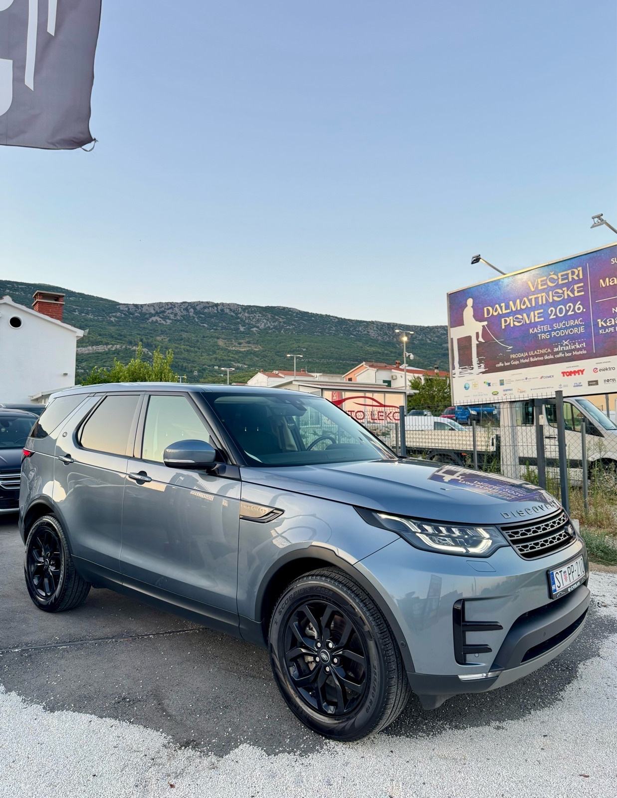 Land Rover Discovery 5 2,0 SD4 D240—Mod 2022—NIGHT PAKET—FULL LED—TOP!, fotografija 9