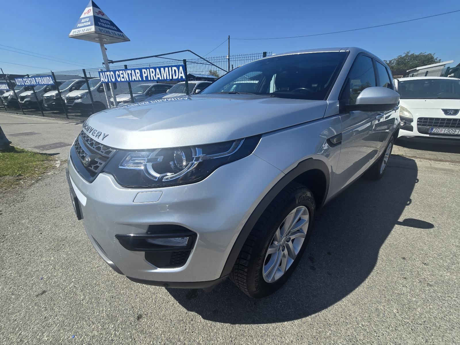 Land Rover Discovery Sport 2.0 td4 automatik●4×4●PANO●MERIDIAN●AKCIJA●, fotografija 3