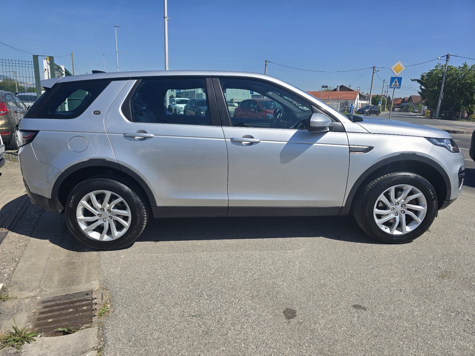 Land Rover Discovery Sport 2.0 td4 automatik●4×4●PANO●MERIDIAN●AKCIJA●, fotografija 8