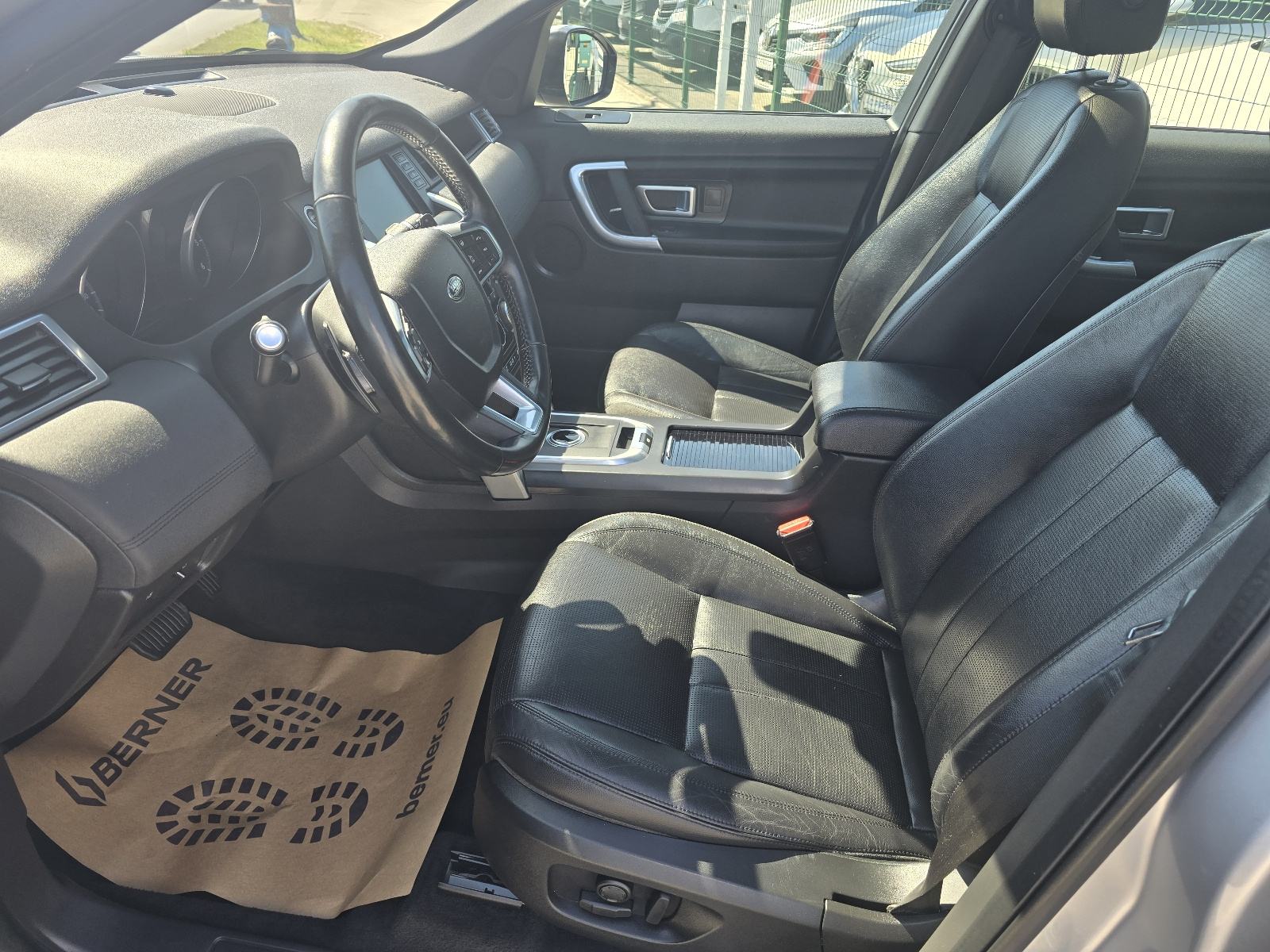 Land Rover Discovery Sport 2.0 td4 automatik●4×4●PANO●MERIDIAN●AKCIJA●, fotografija 11