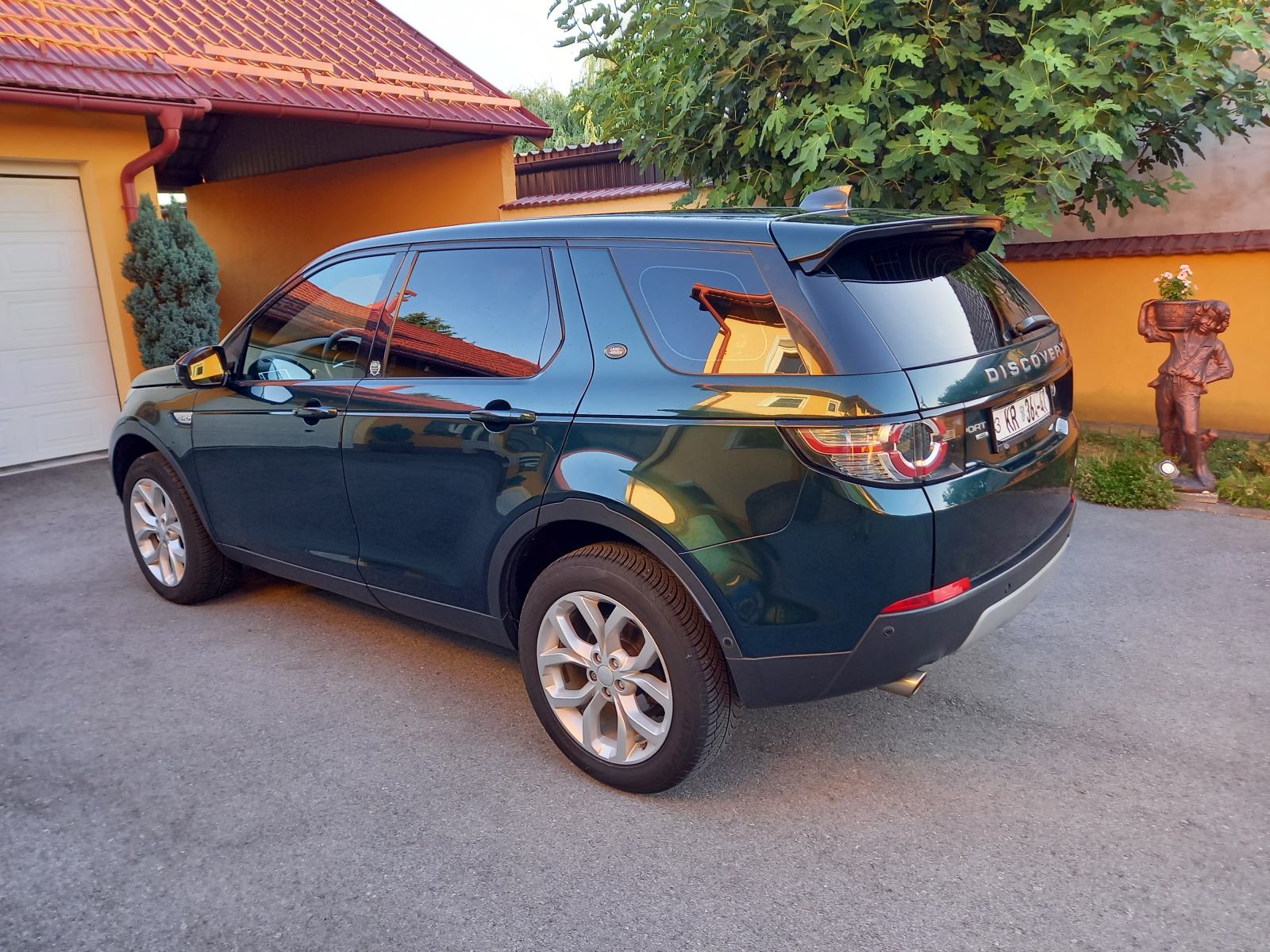 Land Rover Discovery Sport 2.0 TD4 HSE,4WD, NOVI KOMPL. RAZV. LANCA i, pogled izvana - slika 4