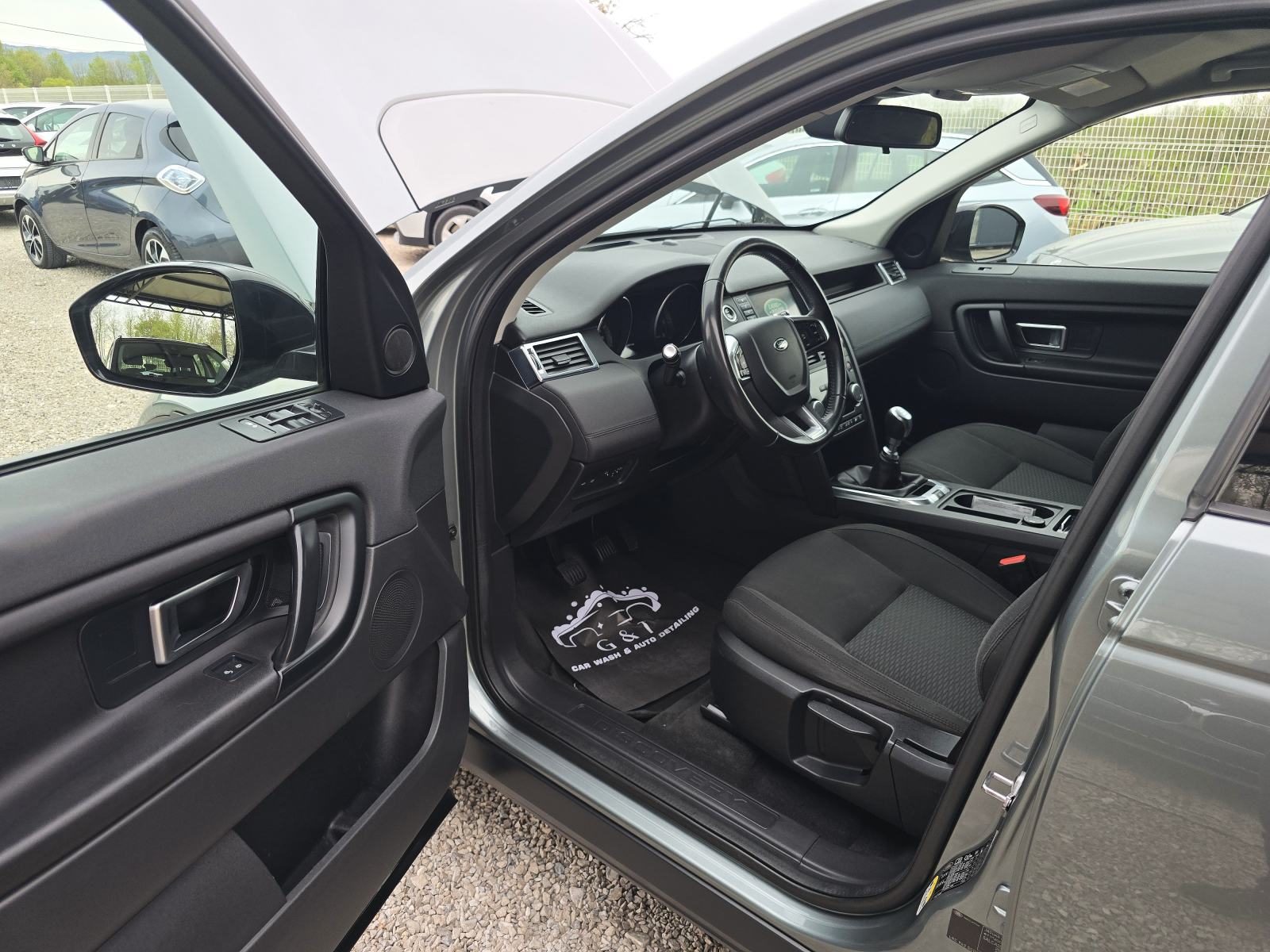 Land Rover Discovery Sport 2,0D 4X4 1. Vlasnik veliki servis+nove gume, fotografija 14