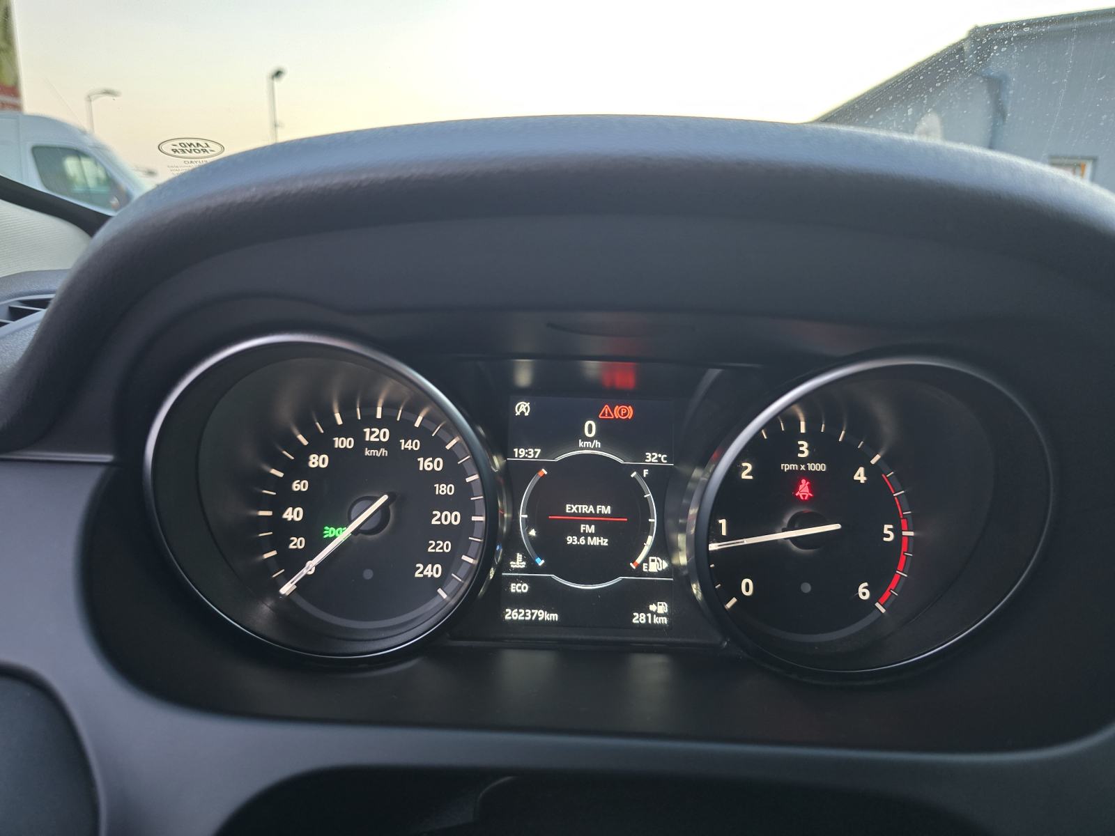 LAND ROVER DISCOVERY SPORT 2.0D 4X4 * BEZ ULAGANJA * 2018.GOD. * 9999€, fotografija 13
