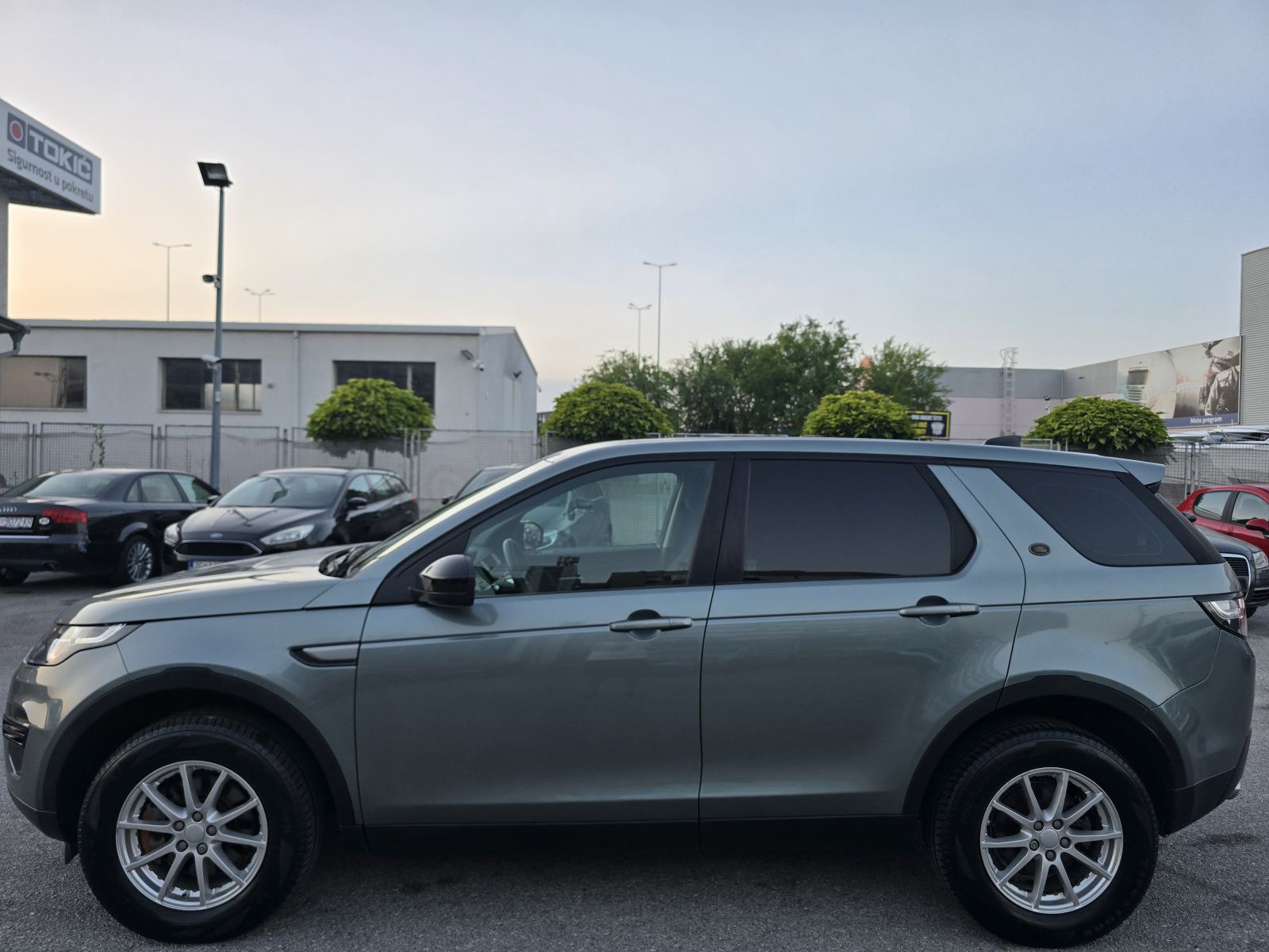 LAND ROVER DISCOVERY SPORT 2.0D 4X4 * BEZ ULAGANJA * 2018.GOD. * 9999€, fotografija 2