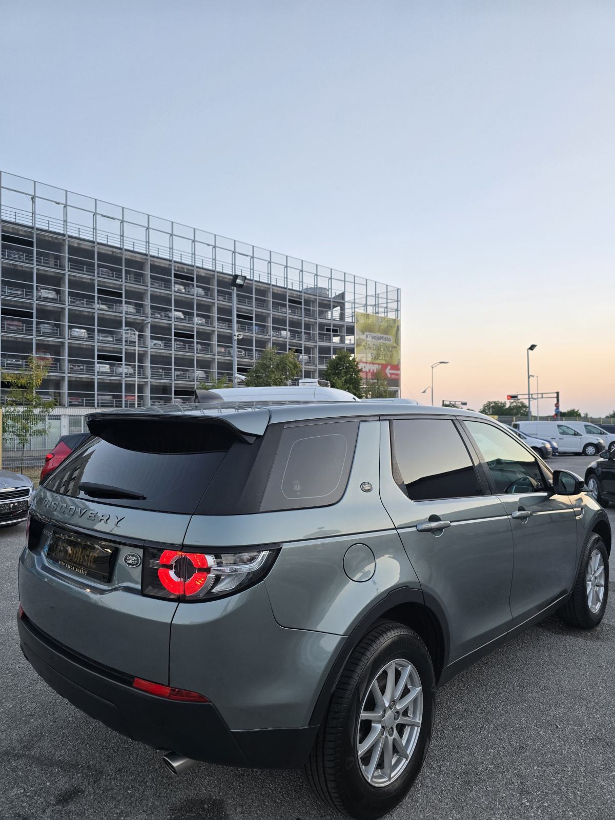 LAND ROVER DISCOVERY SPORT 2.0D 4X4 * BEZ ULAGANJA * 2018.GOD. * 9999€, fotografija 5