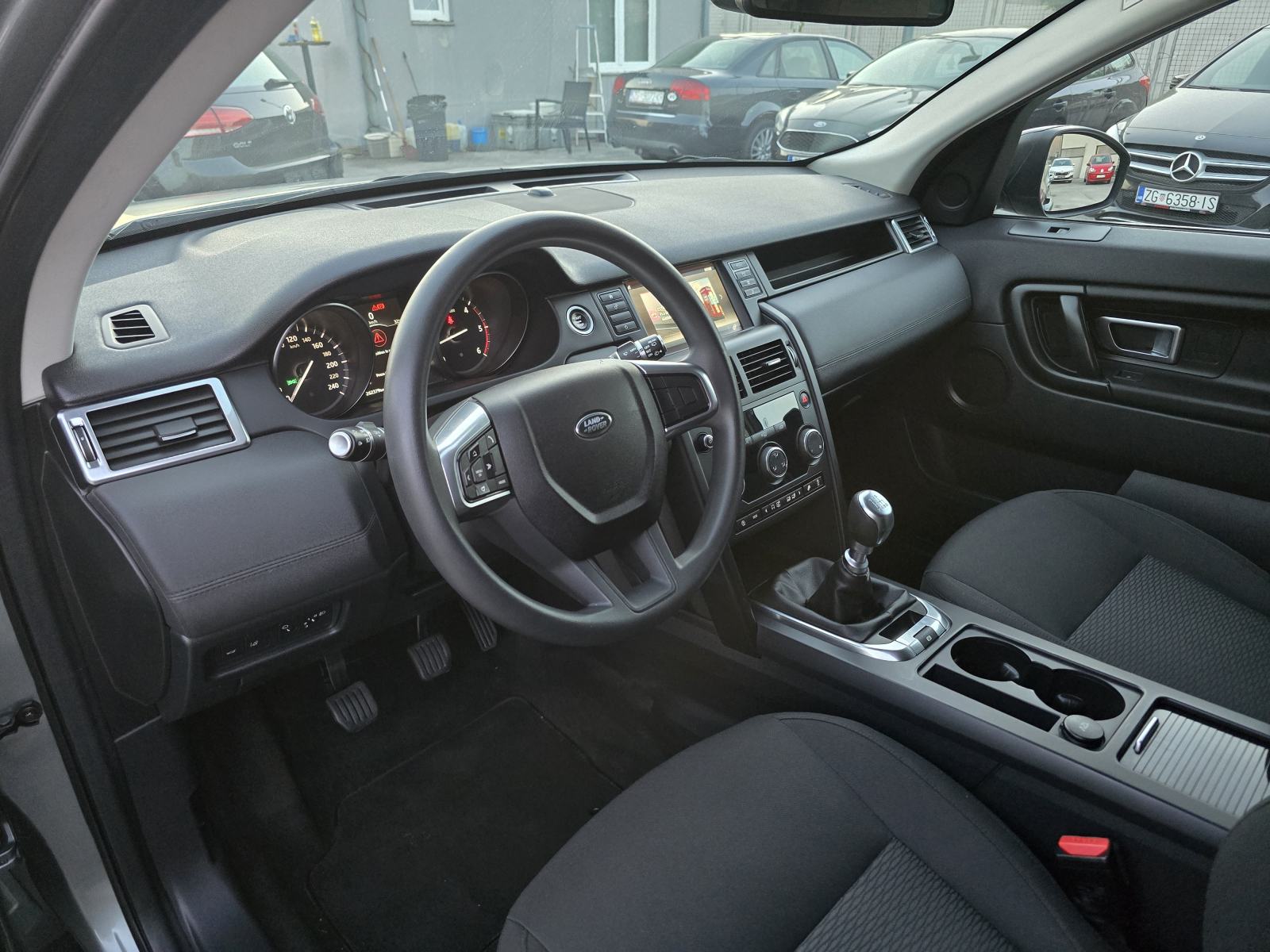LAND ROVER DISCOVERY SPORT 2.0D 4X4 * BEZ ULAGANJA * 2018.GOD. * 9999€, fotografija 11