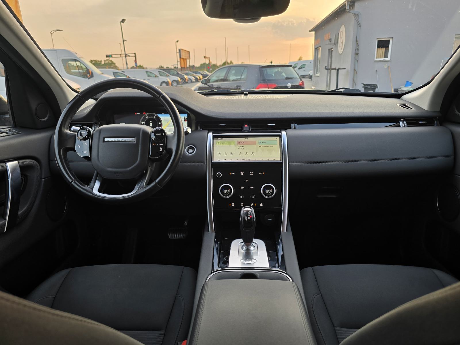 LAND ROVER DISCOVERY SPORT 2.0D 4X4 * ODLIČNO STANJE * 121 000 KM *PDV, fotografija 12