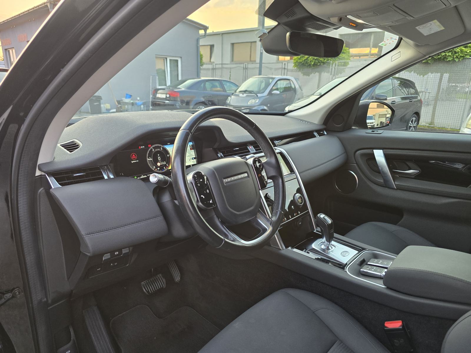 LAND ROVER DISCOVERY SPORT 2.0D 4X4 * ODLIČNO STANJE * 121 000 KM *PDV, fotografija 13