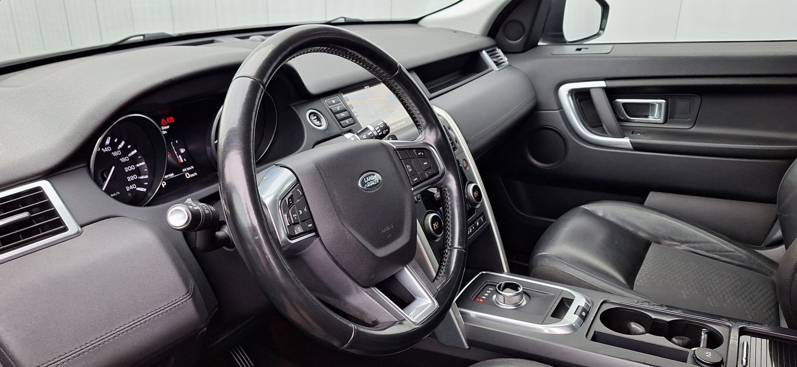 Land Rover Discovery Sport 2.0D, 4X4, AUT, NAVI, TEMP, 2X PDC, JAMSTVO, fotografija 11