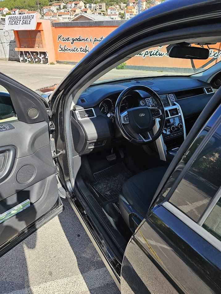 Land Rover Discovery Sport 4x4 automatik, fotografija 4