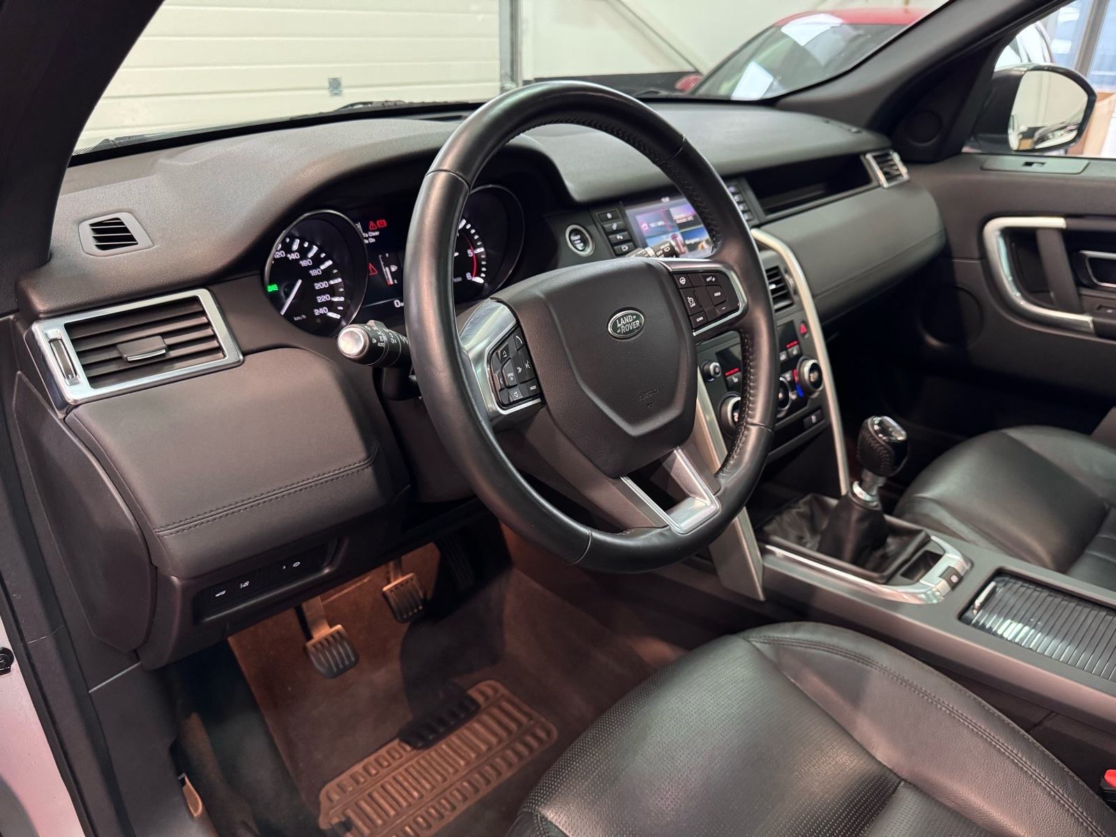 Land Rover Discovery Sport Pure ***PANORAMA, KOŽA, KAMERA***, fotografija 13