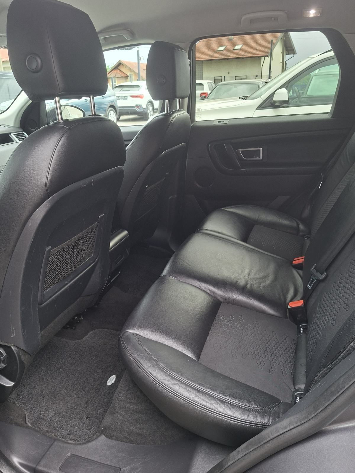 Land Rover Discovery Sport sport 2.0 ED4 E-CAPABILITY PURE-VELIKI SERV, fotografija 10