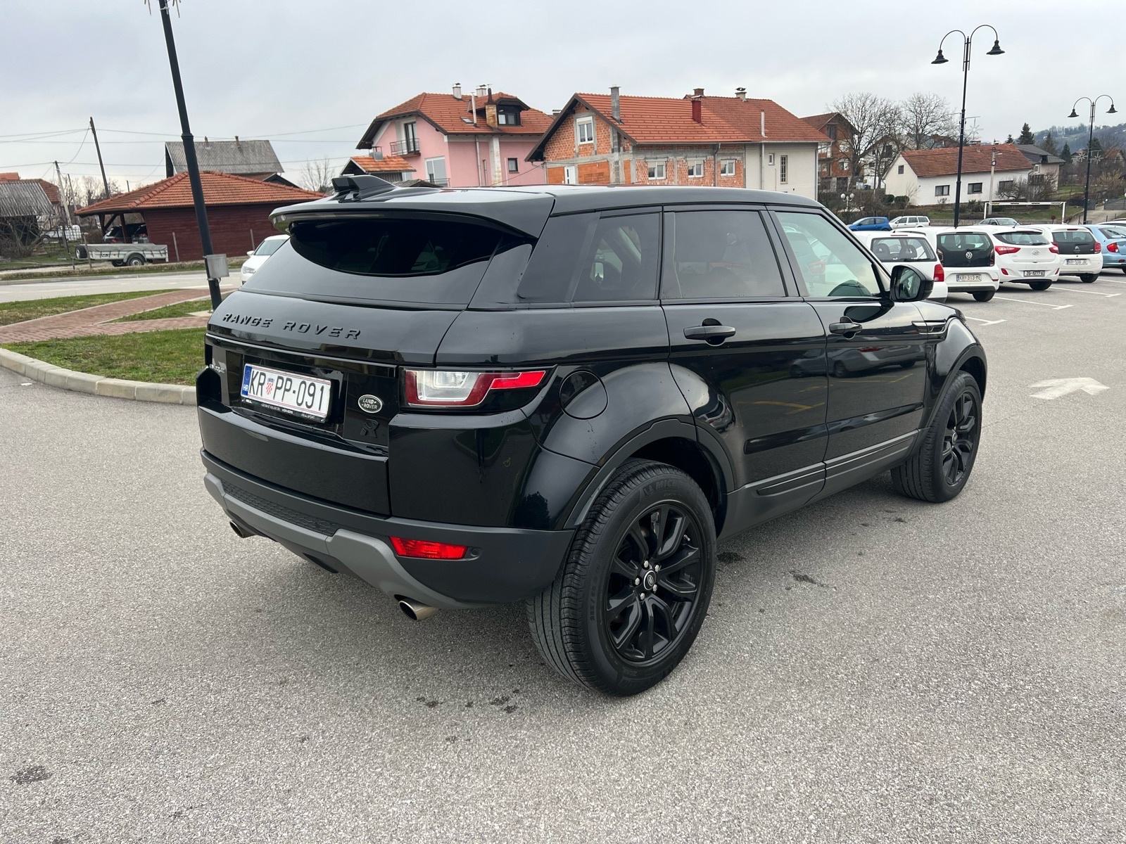 Land Rover Evoque 2,0 eD4/PANORAMA/PDC/KOZA//KAMERA/TOP STANJE!, fotografija 7