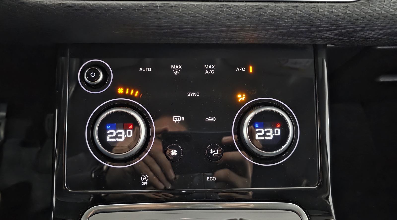 Land Rover Evoque 2,0D, 6 BRZINA, FULL LED, TEMP, JAMSTVO, LEASING..., fotografija 16