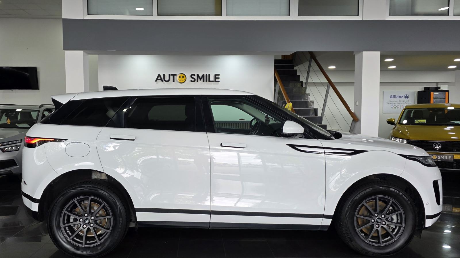 Land Rover Evoque 2,0D, 6 BRZINA, FULL LED, TEMP, JAMSTVO, LEASING..., fotografija 4