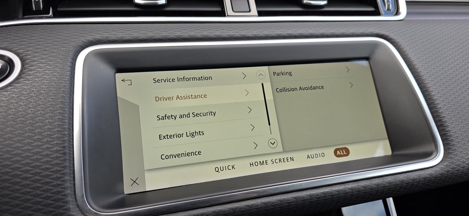 Land Rover Evoque 2,0D, 6 BRZINA, FULL LED, TEMP, JAMSTVO, LEASING..., fotografija 19