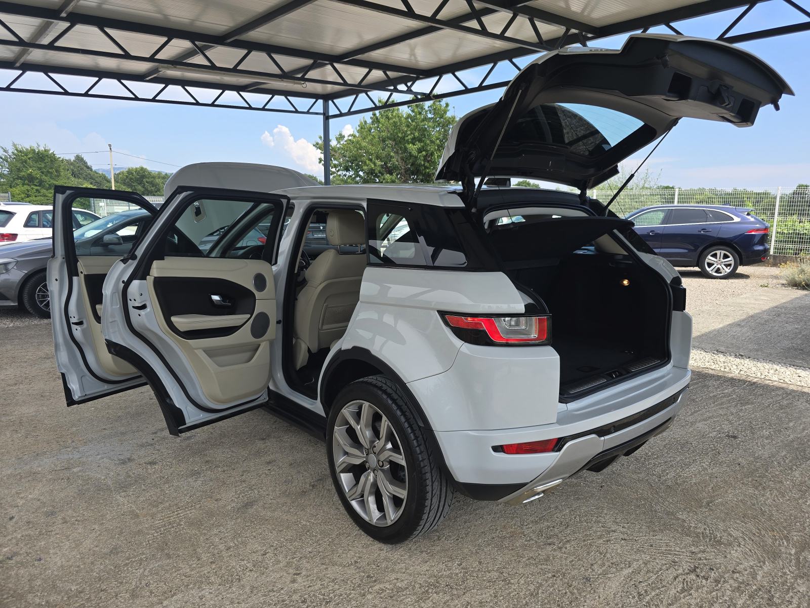 Land Rover R.R. Evoque 2.0d AUTOBIOGRAPHY 1. Vla. Veliki servis, TOP !, fotografija 11