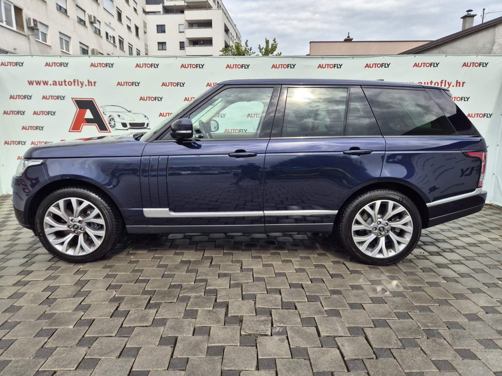 Land Rover Range Rover 4.4 SdV8, Meridian, Kamera, Softclose, 21", fotografija 4