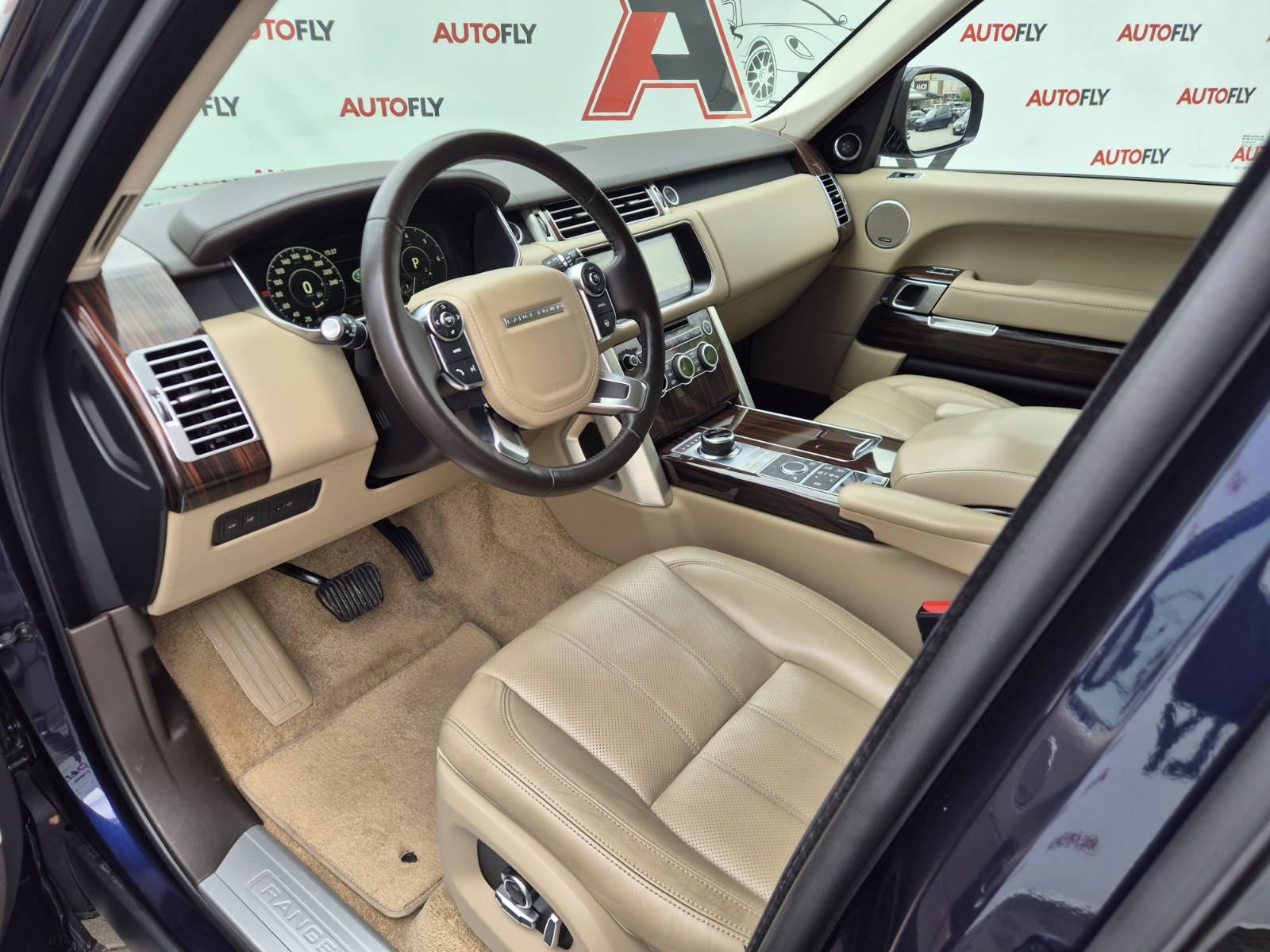 Land Rover Range Rover 4.4 SdV8, Meridian, Kamera, Softclose, 21", fotografija 15