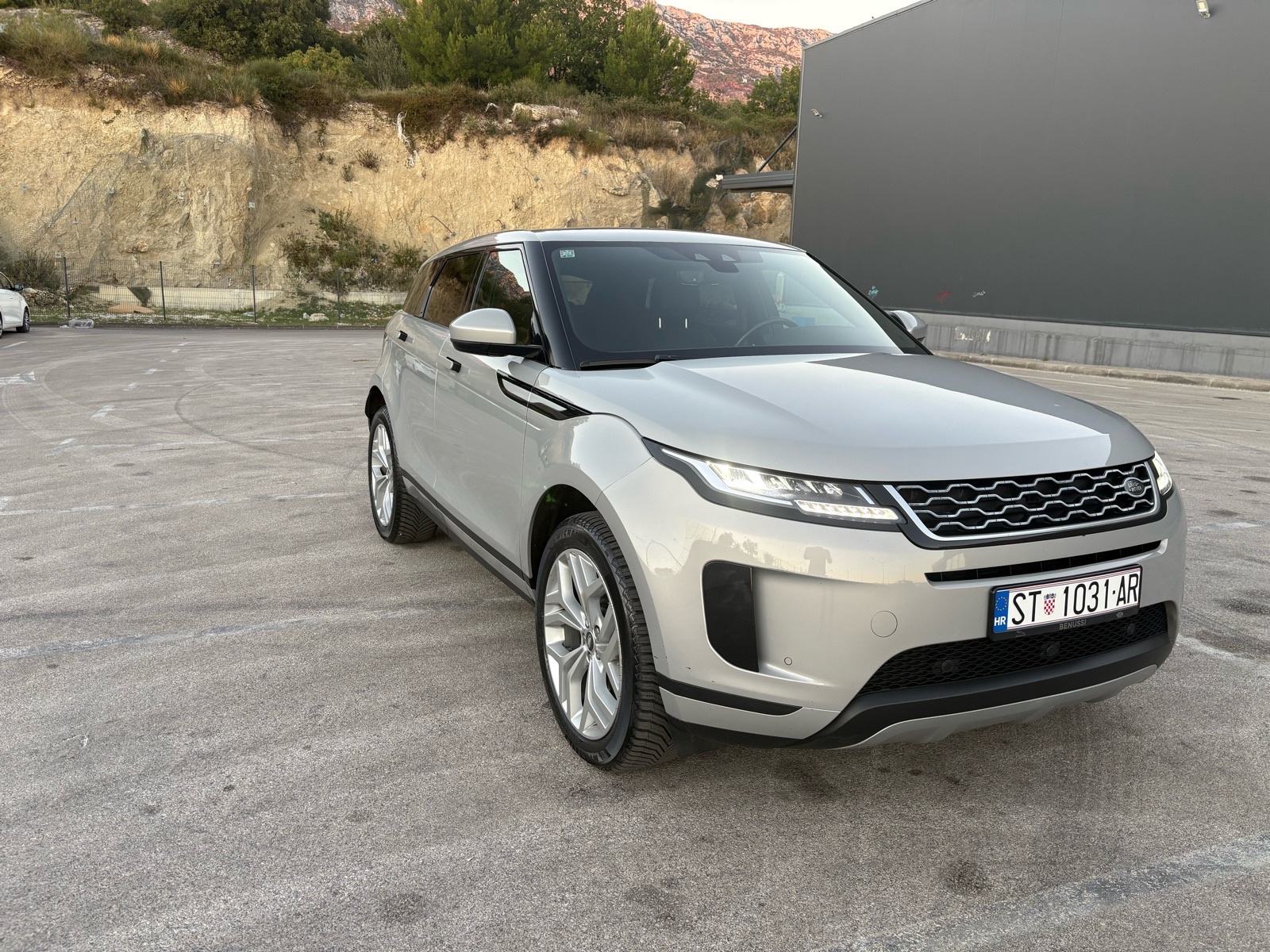 Land Rover Range Rover Evoque 2,0 automatik, fotografija 3